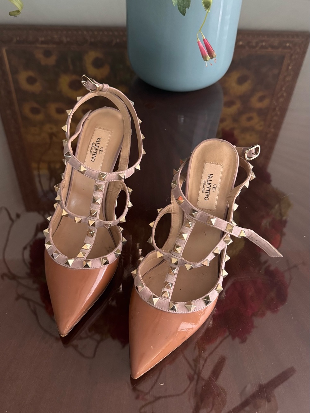Valentino Garavani Nude Patent Leather Rockstud Strappy Pointed Pumps